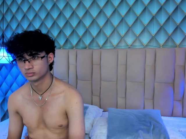 SofiaAndEthan live cam on BongaCams