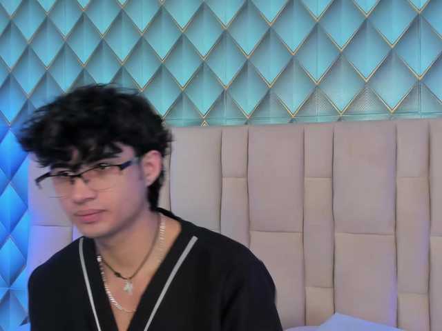 SofiaAndEthan live cam on BongaCams