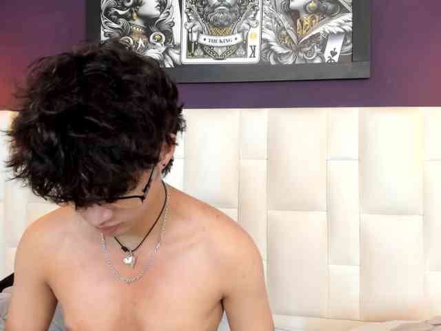 SofiaAndEthan webcam