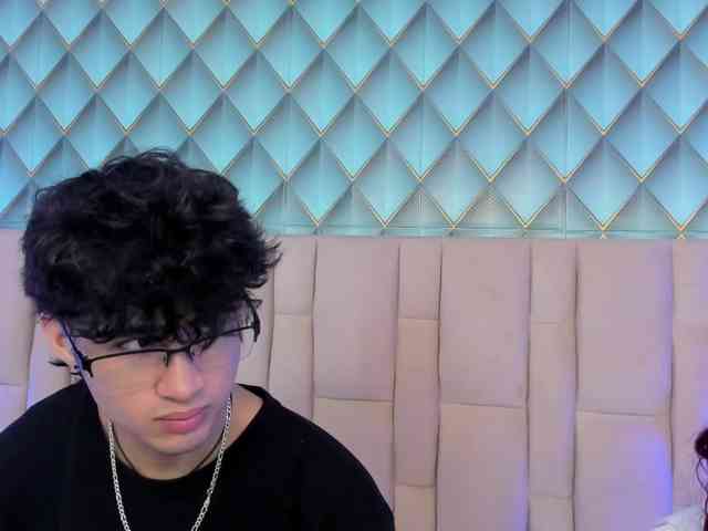 SofiaAndEthan webcam