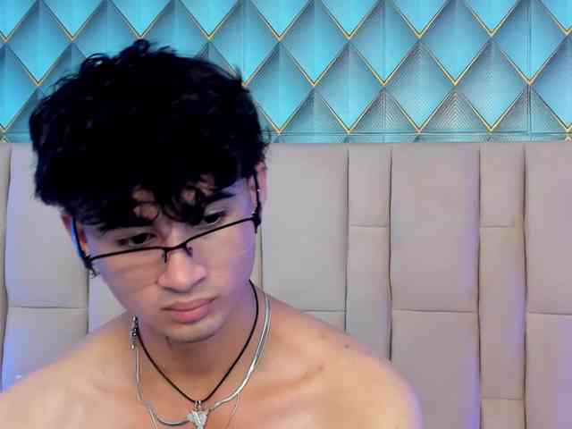 SofiaAndEthan webcam