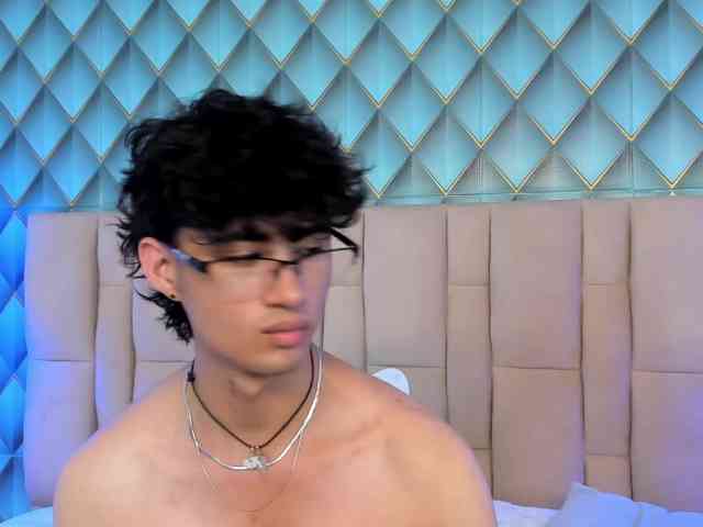 SofiaAndEthan webcam