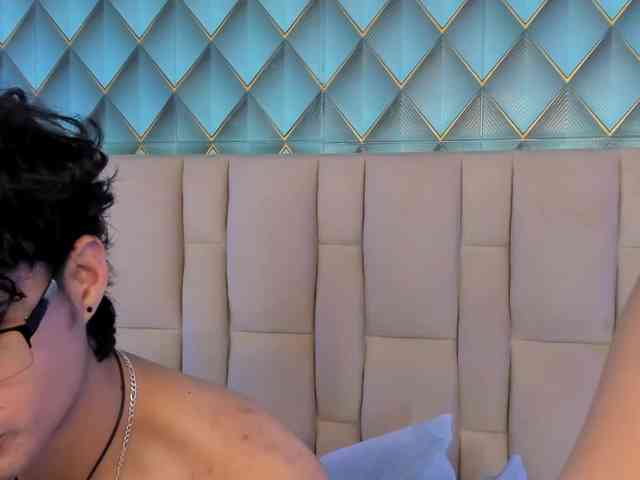 SofiaAndEthan webcam
