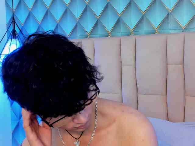 SofiaAndEthan webcam