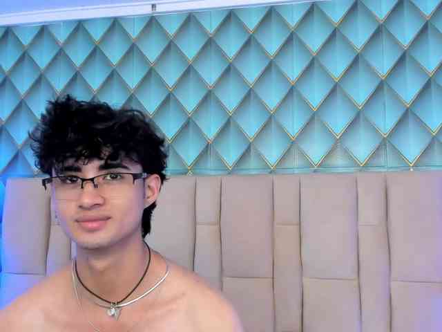 SofiaAndEthan webcam