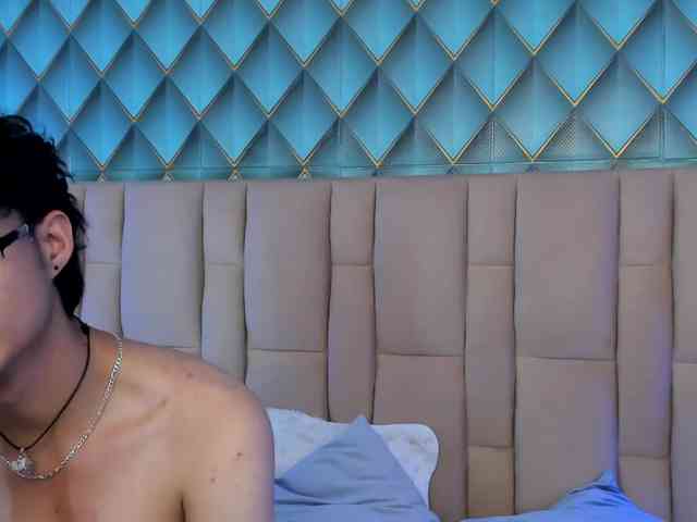 SofiaAndEthan webcam