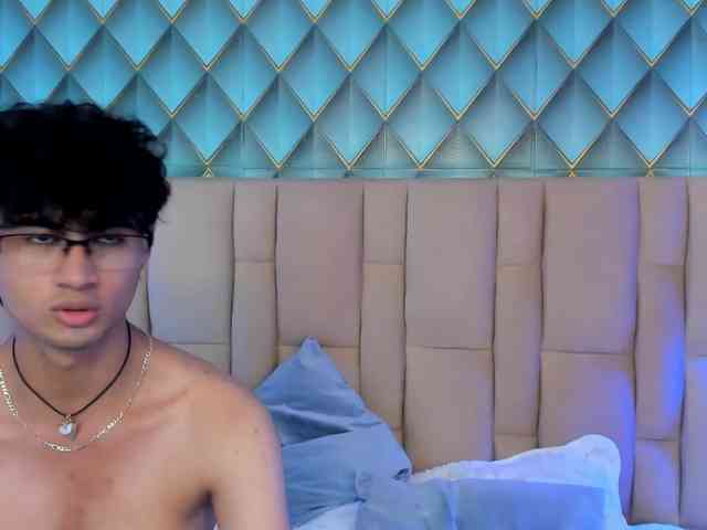 SofiaAndEthan webcam