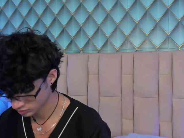 SofiaAndEthan webcam