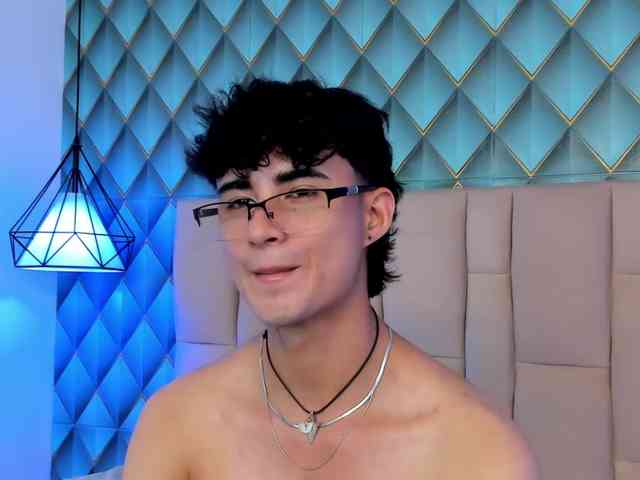 SofiaAndEthan webcam