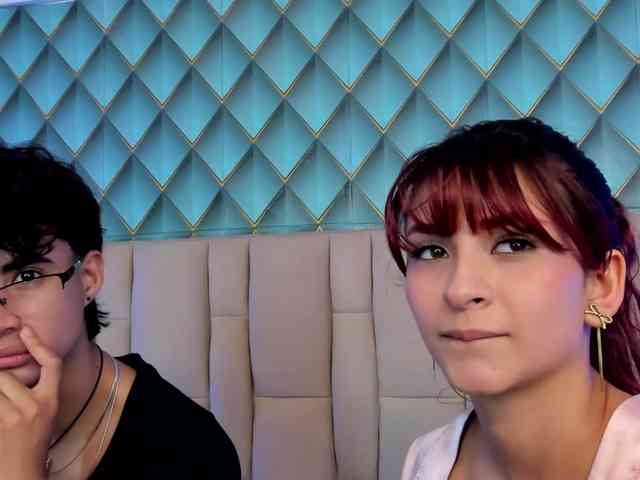 SofiaAndEthan webcam