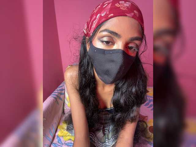Zaraelin live cam on BongaCams