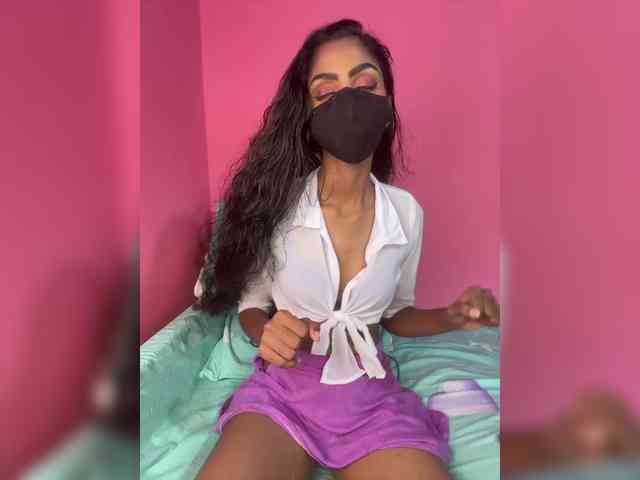 zaraelin webcam