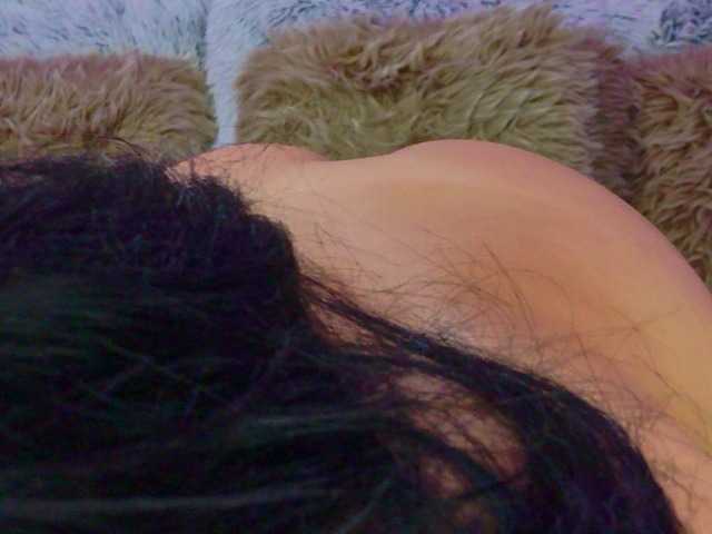 Amynaxxx live cam on BongaCams