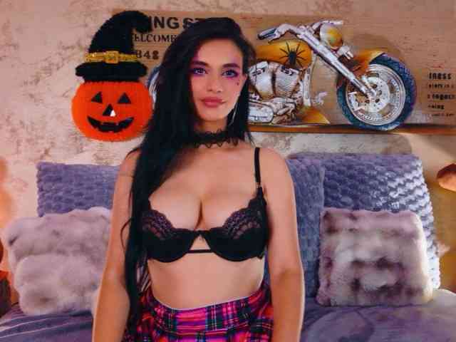 Amynaxxx