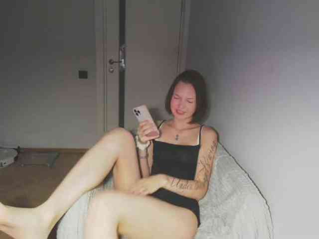 MissNelly webcam