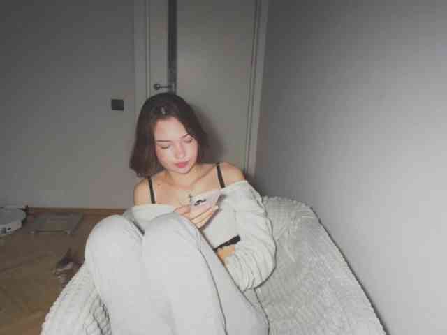 MissNelly webcam