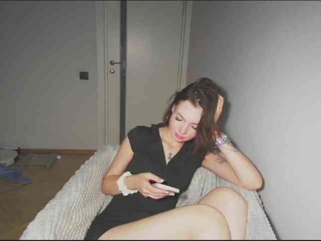 MissNelly webcam