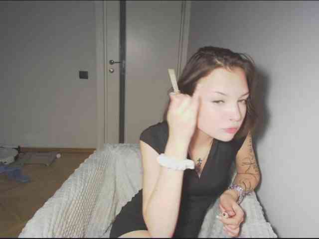 MissNelly webcam