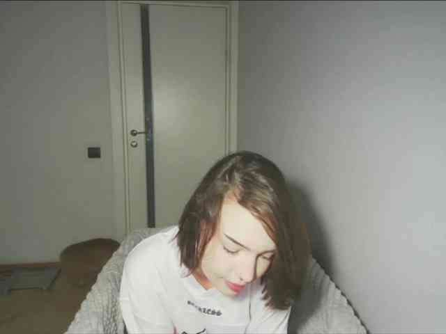 MissNelly webcam