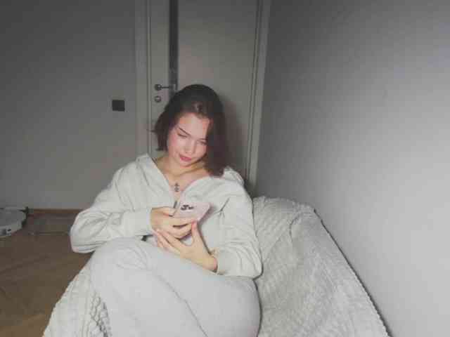 MissNelly webcam
