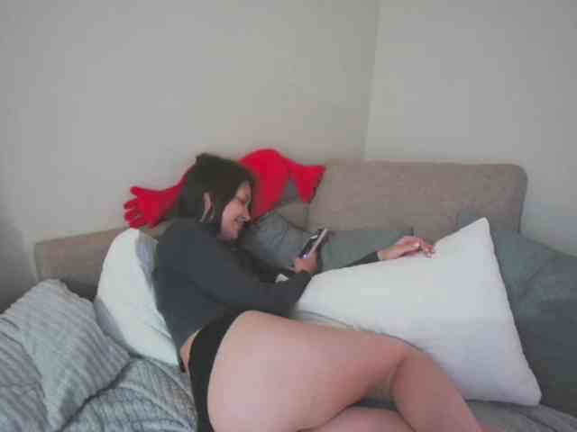 MissNelly webcam