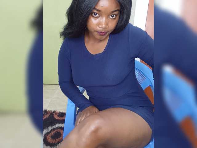 Pretty005 live cam on BongaCams