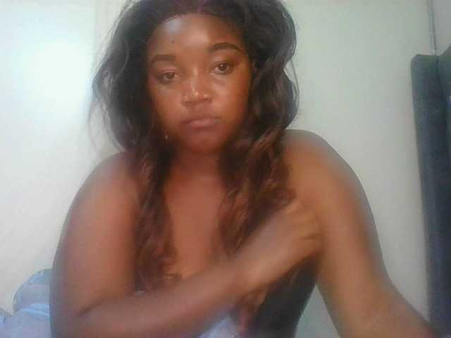 Pretty005 Live Cam on BongaCams