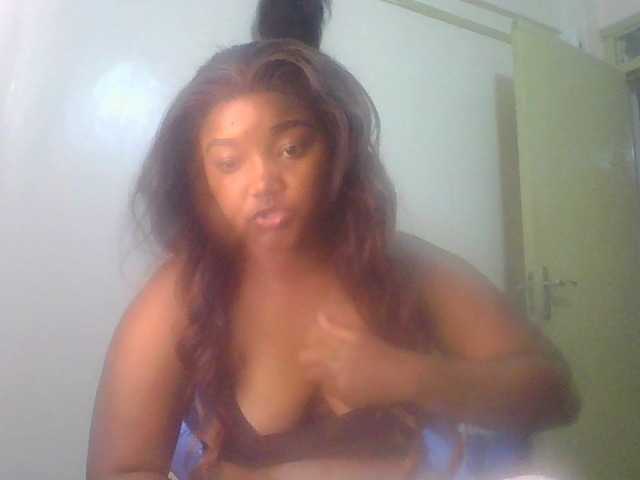 Pretty005 live cam on BongaCams