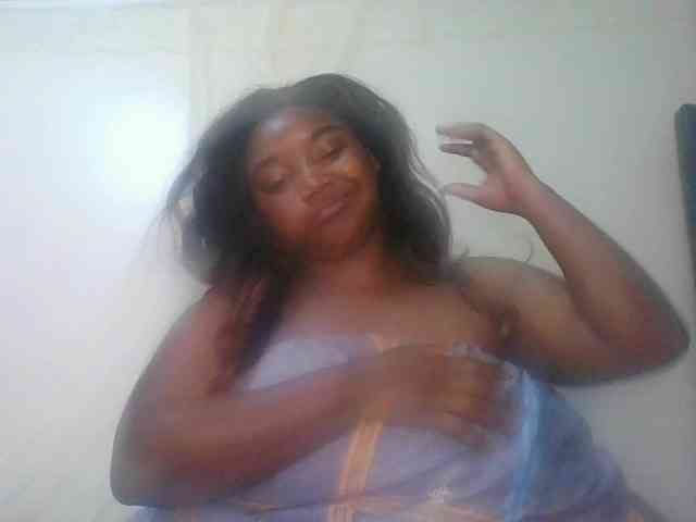 Pretty005 webcam