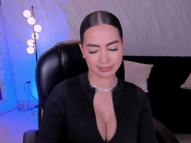 SabrinaMontclair live cam on BongaCams