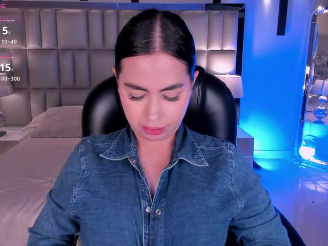 SabrinaMontclair live webcam show