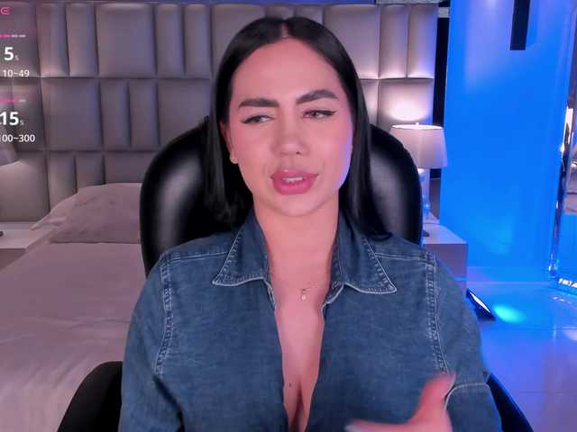 SabrinaMontclair live webcam show