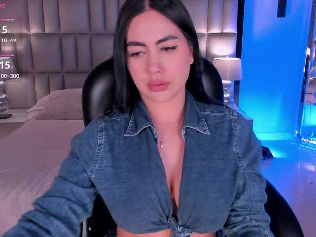 SabrinaMontclair live webcam show