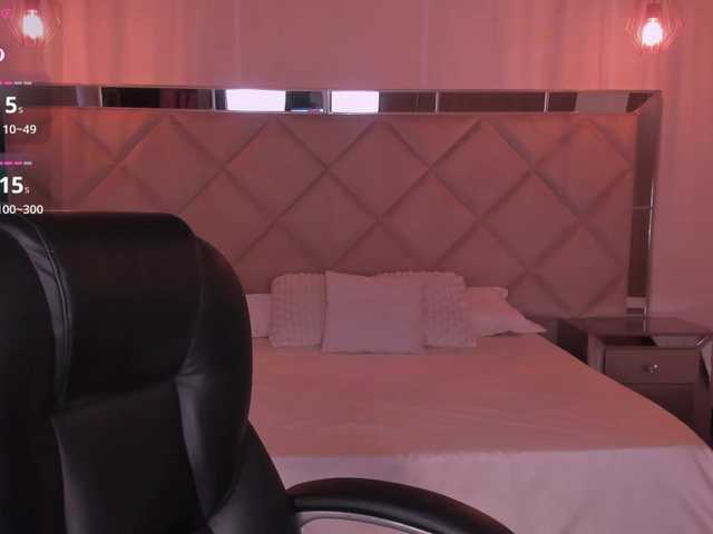 SabrinaMontclair live cam on BongaCams