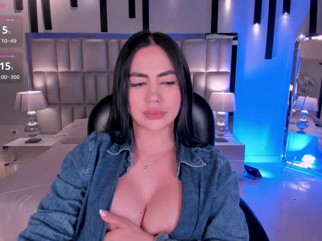 SabrinaMontclair live webcam show