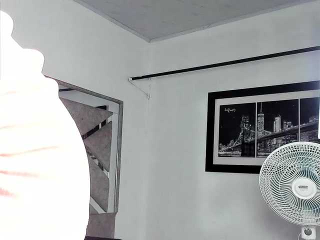 LaReinaDelSur0 live cam on BongaCams