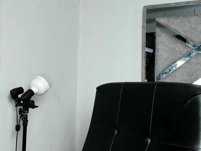 LaReinaDelSur0 live cam on BongaCams