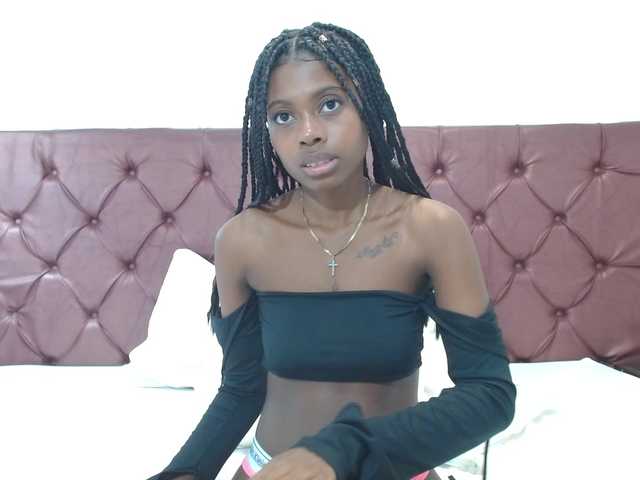 AmaraBennett live cam on BongaCams