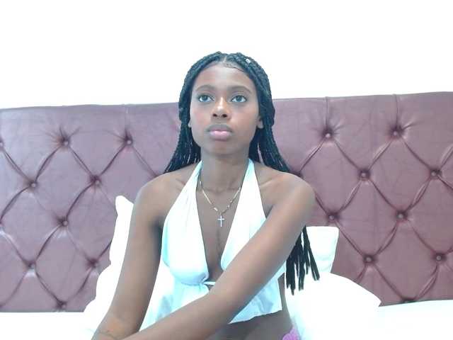 AmaraBennett live cam on BongaCams