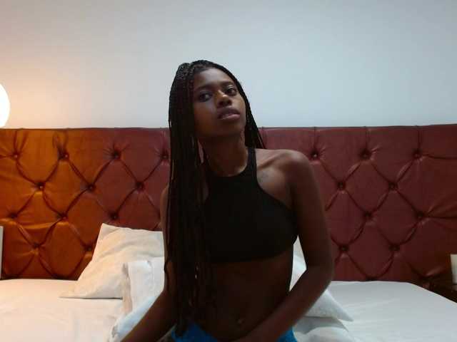 AmaraBennett live cam on BongaCams