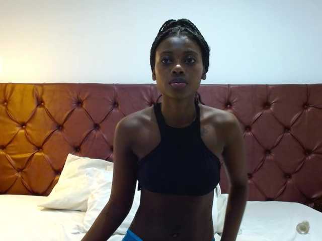 AmaraBennett live cam on BongaCams