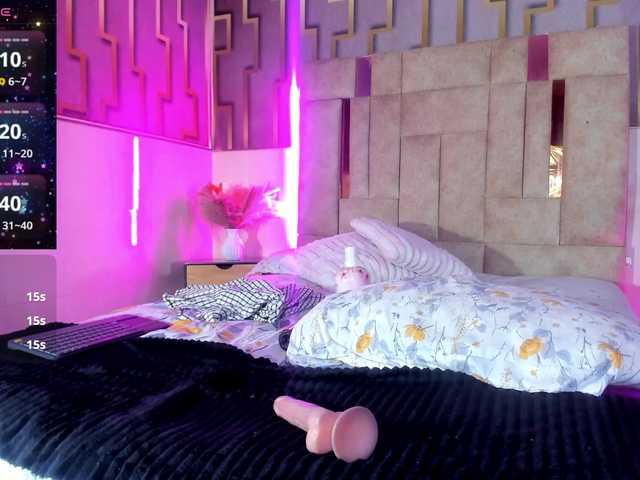 adhara-ruiz live cam on BongaCams