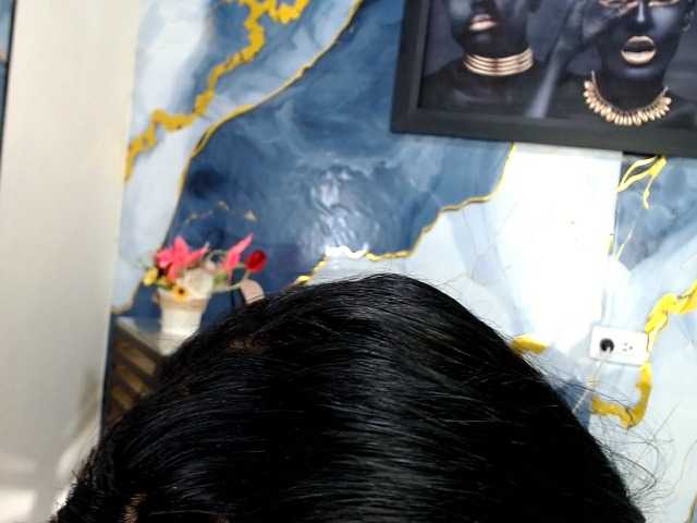 Yasmine-Tapias live cam on BongaCams