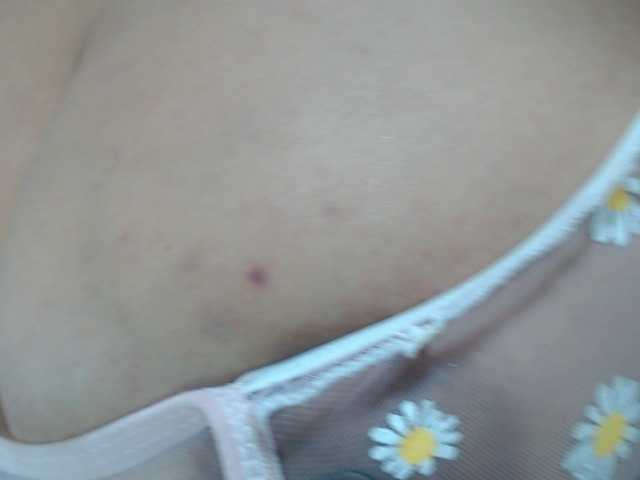 Yasmine-Tapias live cam on BongaCams