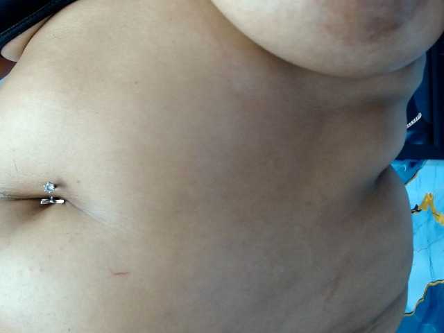 Yasmine-Tapias live cam on BongaCams