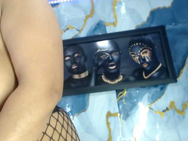 yasmine-tapias online