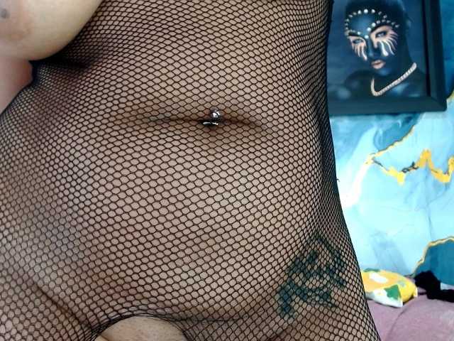 Yasmine-Tapias live cam on BongaCams