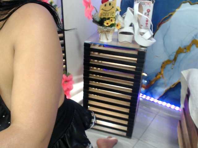 yasmine-tapias online