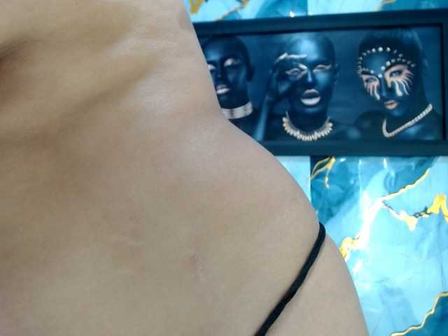 Yasmine-Tapias live cam on BongaCams