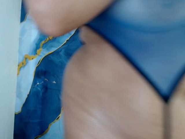 Yasmine-Tapias, live now on BongaCams